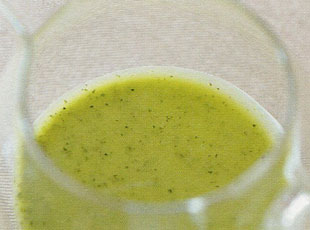 Вареный салат с соусом «Зеленая богиня»
