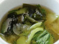 Мисо-суп с луком и китайской капустой